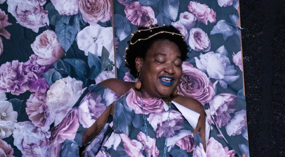 Rebecca Chaillon dans La Gouineraie